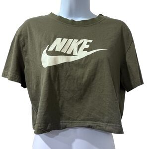 Women's Nike Cropped T-Shirt White Swoosh Olive Green Size Small Loose Fit Tee